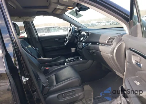 2019 Honda Pilot Touring from USA, damaged, VIN 5FNYF6H66KB024174